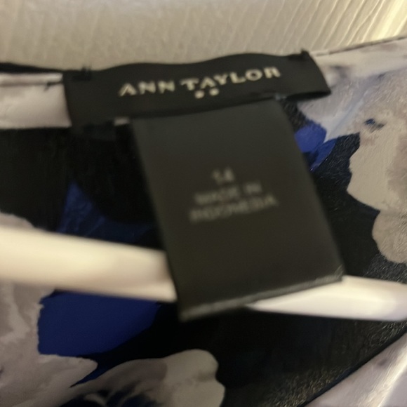 Classy blouse - Picture 2 of 4